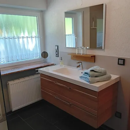 Beim Wildenstein, 90qm Tatil Evi *